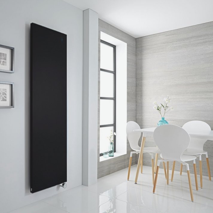 500x1600 - 700 watt | handdoekradiator vlak mat zwart elektrisch