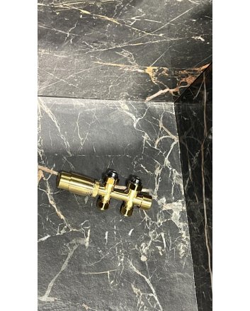 Gouden radiator aansluitset Recht voor radiatoren met onder aansluiting t.b.v 15 mm buis